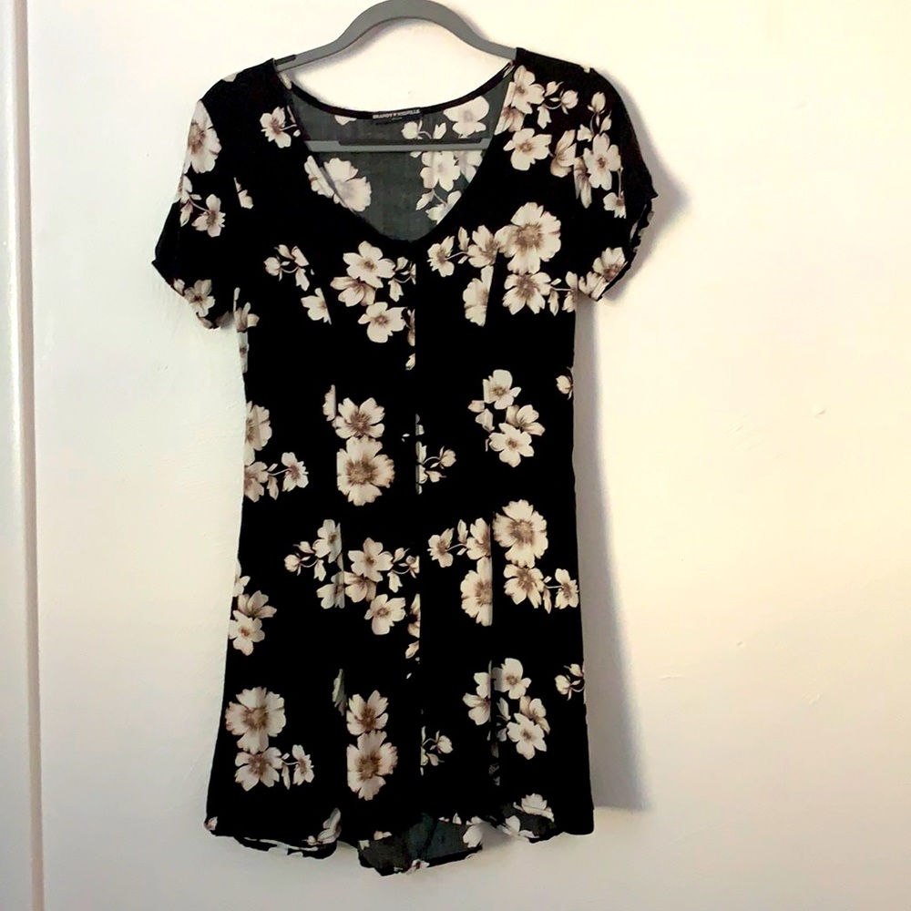 B&W Flower Play Dress | Brandy Melville | One Size